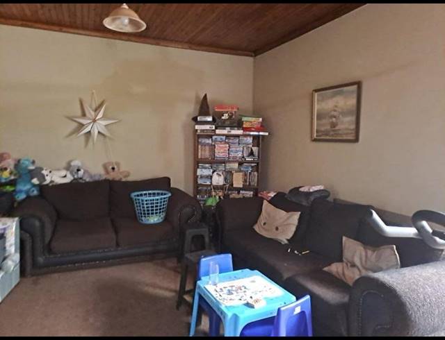 5 BEDROOM HOUSE FOR SALE IN LYTTELTON MANOR
